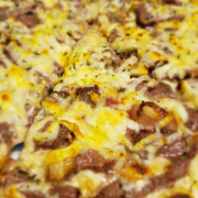 Sugestão da Casa: 69 - Picanha - Pizza Grande (Ingredientes: Alho Desidratado, Mussarela, Parmesão, Picanha)