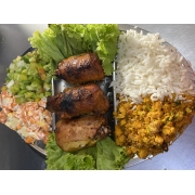 Churrascos: 325-Misto P/ 1 Pessoa(03 sobre Coxas de Frango) - Churrasco (Ingredientes: Arroz, Feijão, Salada de Maionese, Vinagrete)