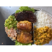 Churrascos: 006-Misto P/ 1(01 Bisteca,01Fatia de filé,01coxa) - Churrasco (Ingredientes: Arroz, Feijão, Salada de Maionese, Vinagrete)