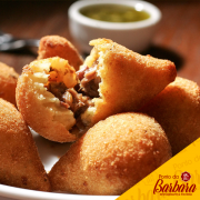 Porções: Coxinha - Grande (Ingredientes: Coxinha)