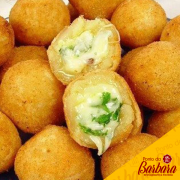 Porções: Bolinho de Queijo - Grande (Ingredientes: Bolinho de Queijo)
