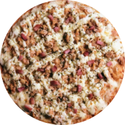 Especiais: Frango c/ Bacon e Catupiry - Pizza Broto (Ingredientes: Bacon, Catupiry, Frango, Molho, Mussarela, Orégano)