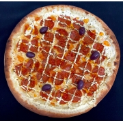 Premium: PEPPERONI HOT PREMIUM - Pizza (Ingredientes: Azeitonas, Cream Cheese, Geleia de pimenta, Molho de tomate artesanal, Mussarela, Orégano, Pepperoni)