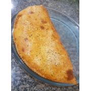 Calzone: 81 - Frango - Calzone Grande (Ingredientes: Catupiry, Frango Desfiado, Milho, Mussarela, Presunto)
