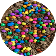 Doces: Fest - Pizza Grande (Ingredientes: Chocolate ao Leite, Confete, Mussarela)