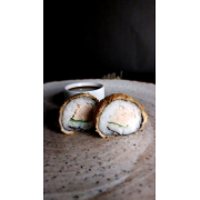 Makimono: Hot Tuna (10 UNIDADES) - Arroz, cream cheese e atum enrolado em alga marinha empanado na panko