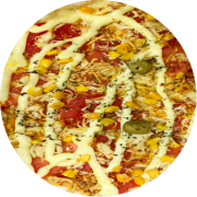 Tradicionais: Pollo - Pizza Grande (Ingredientes: Azeitona, Catupiry, Frango, Milho, Mussarela, Orégano, Tomate)