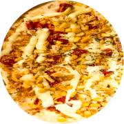 Especiais: Grega - Pizza Grande (Ingredientes: Azeitona, Catupiry, Frango, Milho, Mussarela, Orégano, Tomate Seco)