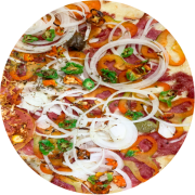 Tradicionais: Atrevida - Pizza Grande (Ingredientes: Azeitona, Calabresa, Cebola, Mussarela, Orégano, Pimenta de Cheiro, Pimentão Vermelho)