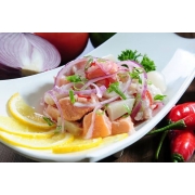 Ceviche: ceviche salmão e peixe branco 200 gramas - salmão, peixe branco, azeite ,limão, pimenta em po, cebola roxa