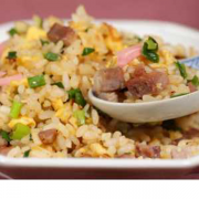 Novidade: chahan (bacon) 500g - Novidade (Ingredientes: Prato de Arroz Japonês Frito Preparada na Chapa Com Molho Oriental)