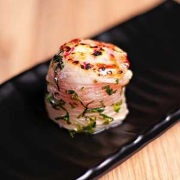 Sushi Joe: Joe Ichiban - Joe de Peixe Branco Com Queijo Bola Flambado