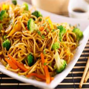 Yakisoba: Yakisoba de Legumes - Yakisoba | Meia (Ingredientes: Yakisoba)
