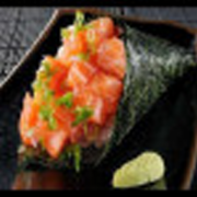 Temaki: Temaki Salmão - Salmão em Cubos Com Cebolinha