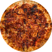 Tradicionais: Caramellata - Pizza Individual (Ingredientes: Bacon Artesanal, Cebola Caramelizada, Molho da Casa Com Tomates Pelados, Muçarela)