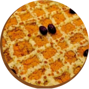 Tradicionais: Frango com catupiry - Pizza Grande 35cm (Ingredientes: Azeitona Preta, Catupiry, Frango Desfiado, Molho de tomate caseiro, Orégano)