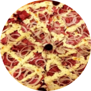 Tradicionais: Calapiry - Pizza Grande 35cm (Ingredientes: Azeitona Preta, Calabresa Fatiada, Catupiry, Cebola, Molho de tomate caseiro, Orégano)