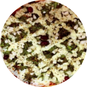 Tradicionais: Escarola - Pizza Grande 35cm (Ingredientes: Azeitona Preta, Escarola ao Alho, Molho de tomate caseiro, Orégano, Palmito, Requeijão)