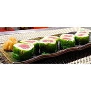 Uramaki: Uramaki Acelgamaki (8 Unidades) - Enrolado com acelga, arroz, salmão e cream cheese