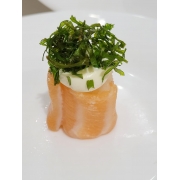 Jhou: Jhou Couve (8 Unidades) - Salmão + arroz + cream cheese + couve