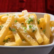 Porções: Polenta C/ Queijo Mussarela)