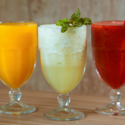 Suco: Maracujá - Suco (Ingredientes: maracuja)