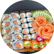 Combo: Combo Sake - 40 pçs (só salmão) - 10 Sashimi Salmão + 05 Joy Salmão Ice + 10 Hossomaki Filadélfia + 10 Uramaki Filadélfia + 05 hot filadelfia