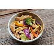 Yakisobas: Yakisoba Individual Frango 750 gramas - Yakisoba individual (Ingredientes: brocolis ninja, cenoura, couve flor, repolho)