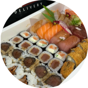 Combinado: DOM 2 - 40 pçs - SASHIMI 4 Salmão/ 3 Atum/ 3 Peixe branco. HOSSOMAKI 5 Filadelfia/ 5 Atum. URAMAKI 5 Skin/ 5 Atum. NIGUIRI 2 Salmao/ 2 Atum / 1 Peixe branco. HOT ROLL 5 Filadelfia * (peças não podem ser alteradas)*