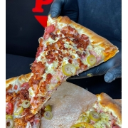 Tradicionais: Branzani - Pizza Grande (Ingredientes: Bacon, Catupiry, Mussarela, Peito de Peru)