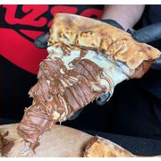 Doces: kinder bueno - Pizza Grande (Ingredientes: Chocolate ao Leite, creme ninho, kinder bueno)