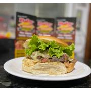 Hambúrguer: X Alcatra - Hambúrguer (Ingredientes: Alcatra, Alface, Bacon, Cebola, Hambúrguer, Ketchup, Maionese, Milho, Mostarda, Mussarela, Ovo, Pão, Salada, Tomate)