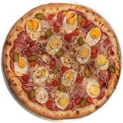 Tradicionais: Baiana - Pizza Grande (Ingredientes: Azeitona, Calabresa, Cebola, Molho, Mussarela, Orégano, Ovo, Pimenta Biquinho 5und)