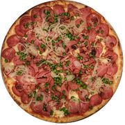 Tradicionais: Broto Calabresa com Bacon - Pizza Broto (Ingredientes: Bacon, Calabresa Fatiada, Cebola, Ervilha, Massa Artesanal, Molho de Tomate, Muçarela, Orégano)