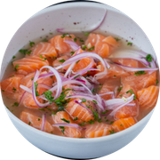 Especialidades: Ceviche De Salmão (200gr) - Salmão Fresco Marinado No Limão Com Cebola Roxa, gengibre E Salsinha
