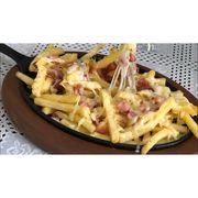 Porções: Fritas Média Com Queijo e Bacon serve 2 pessoas - Porção (Ingredientes: 100g Bacon iscas, 100g Queijo, Batata Frita)