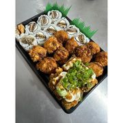 Grelhados: Combinnado 2.5(NÃO FAZEMOS ALTERAÇÕES) - 10 salmão balls 10 uaramaki skin filadelfia 5 hot roll