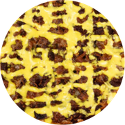 Tradicionais: Alcatra na Mostarda - Pizza Grande (Ingredientes: Alcatra, Molho de Mostarda, Molho de Tomate, Mussarela, Orégano)