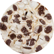 Doces: Ouro Branco - Pizza Grande (Ingredientes: Base Muçarela, Bombom, Chocolate Branco)