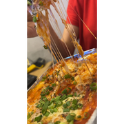 Espaguetes: Espaguete com molho à bolonhesa - Porção Individual - 500g (Ingredientes: Espaguete, Molho à Bolonhesa, Mussarela)