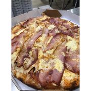 Tradicionais: Bacon - Pizza Grande (Ingredientes: Bacon, Molho de Tomate, Mussarela, Orégano)