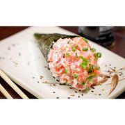 Temakis: Temaki Filadélfia - Temaki de salmão, cream cheese e cebolinha