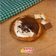 Esfihas Doces: Chocolate Meio a Meio - Esfiha Doces (Ingredientes: Chocolate ao Leite, Chocolate Branco)