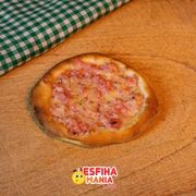 Esfihas salgadas campeãs: Pizza - Esfiha aberta tradicional de Pizza