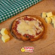 Esfihas salgadas: Calabresa C/ Queijo - Esfihas salgadas (Ingredientes: Esfiha de calabresa tradicional, muçarela)