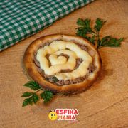Esfihas salgadas: Carne C/ Catupiry - Esfihas salgadas (Ingredientes: Catupiry, Esfiha de carne tradicional)