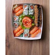 Combinados: combinado salmão - 25 peças sendo elas: 5 sashimi salmão, 6 sushi salmão, 8 uramaki filadélfia, 6 makimono hot filadélfia