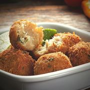 Porções: Bolinho de Bacalhau 4 unidades - Porção (Ingredientes: Porção)