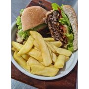 Lançamentos de Lanches: X CRYSPE - Lanche (Ingredientes: CEBOLA CROCANTE, Hambúrguer de Carne fraudinha, Mussarela, Salada)