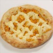 Esfihas: frango com requeijão cremoso - Esfihas (Ingredientes: frango, mussarela, orégano, requeijão cremoso)